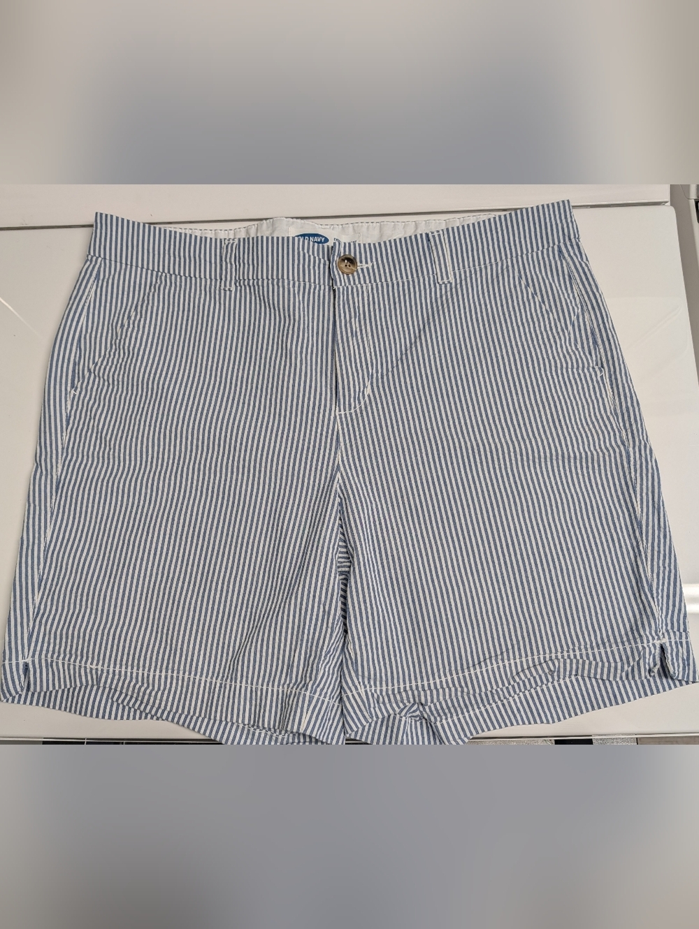 Old Navy Blue and White Striped Women's Mid-rise Shorts SZ 14